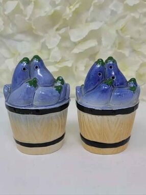 Vintage Japan Salt and pepper shakers Eggplant Basket Vegetable Beautiful Set 4"